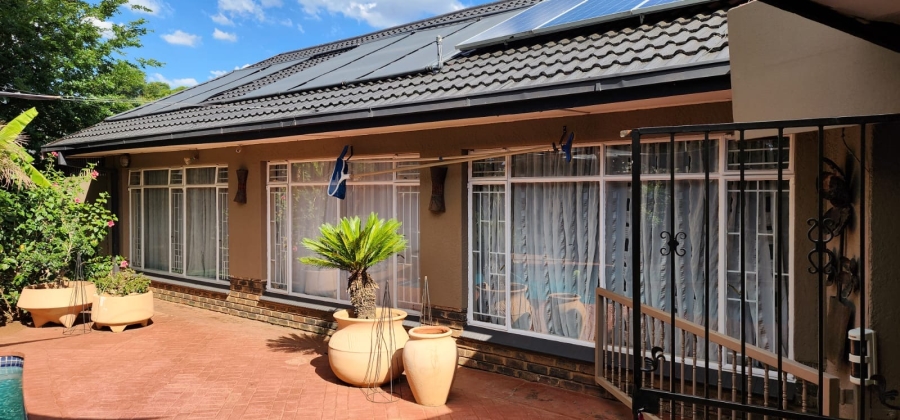 7 Bedroom Property for Sale in Flamwood North West